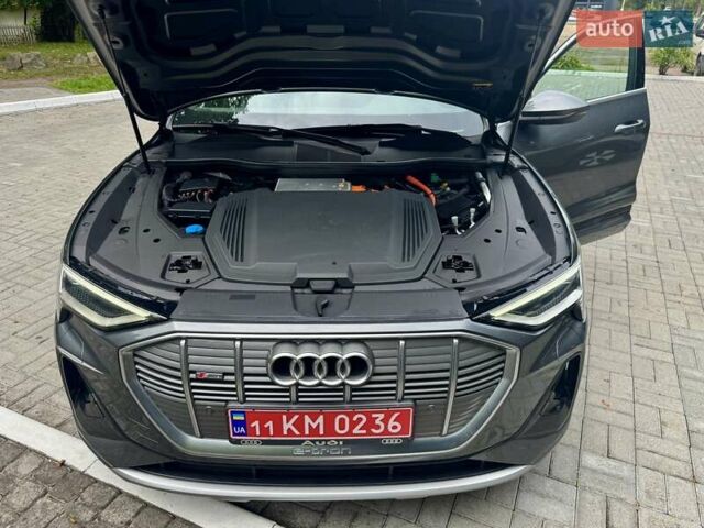 Сірий Ауді E-Tron, об'ємом двигуна 0 л та пробігом 148 тис. км за 27500 $, фото 168 на Automoto.ua