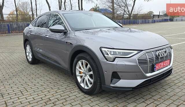 Сірий Ауді E-Tron, об'ємом двигуна 0 л та пробігом 140 тис. км за 28800 $, фото 30 на Automoto.ua