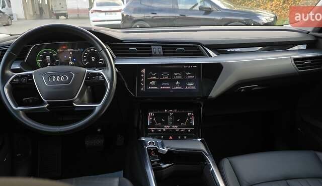 Сірий Ауді E-Tron, об'ємом двигуна 0 л та пробігом 110 тис. км за 29999 $, фото 49 на Automoto.ua