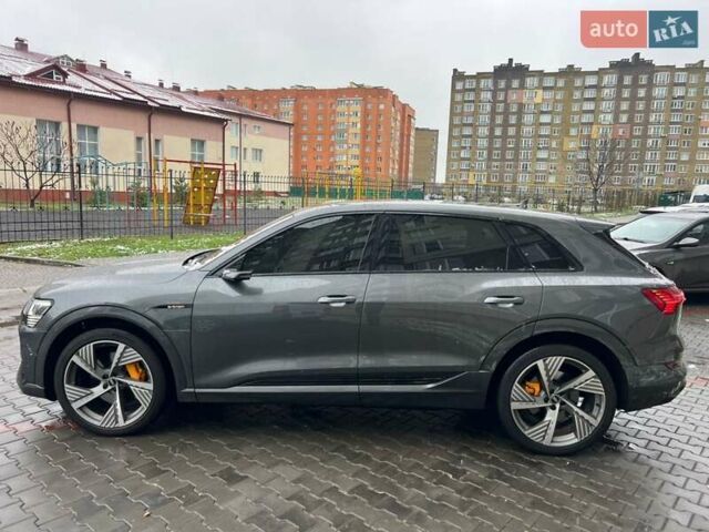 Серый Ауди E-Tron, объемом двигателя 0 л и пробегом 125 тыс. км за 34999 $, фото 10 на Automoto.ua