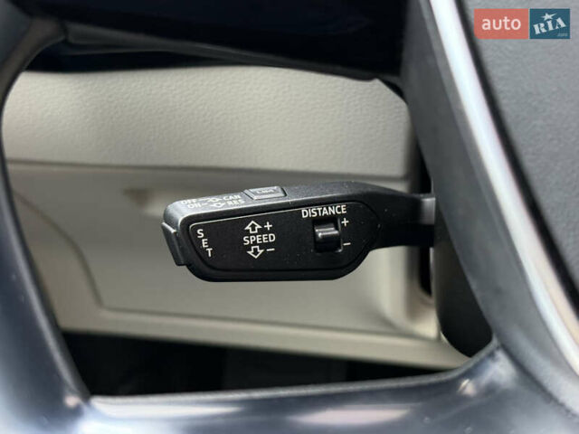 Серый Ауди E-Tron, объемом двигателя 0 л и пробегом 130 тыс. км за 37000 $, фото 67 на Automoto.ua