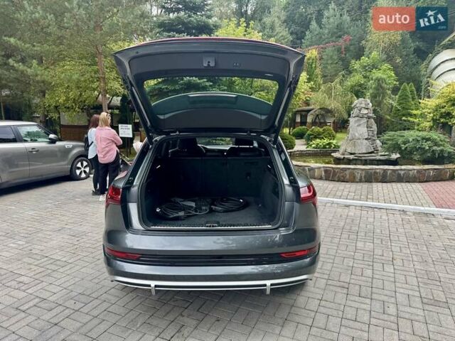 Сірий Ауді E-Tron, об'ємом двигуна 0 л та пробігом 148 тис. км за 27500 $, фото 173 на Automoto.ua