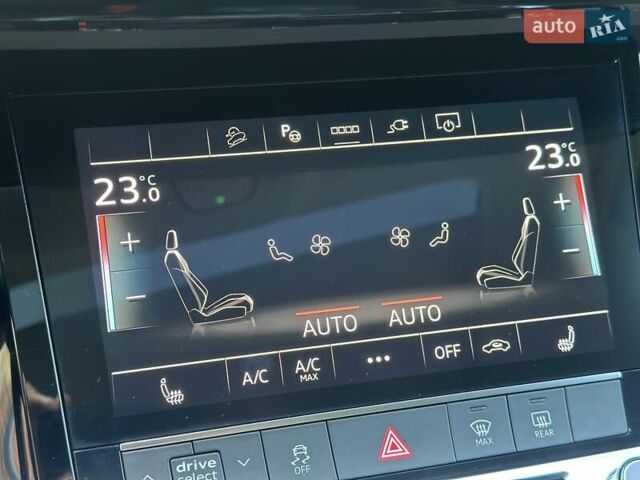 Серый Ауди E-Tron, объемом двигателя 0 л и пробегом 56 тыс. км за 34200 $, фото 25 на Automoto.ua