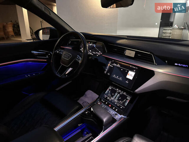Сірий Ауді E-Tron, об'ємом двигуна 0 л та пробігом 106 тис. км за 39900 $, фото 4 на Automoto.ua