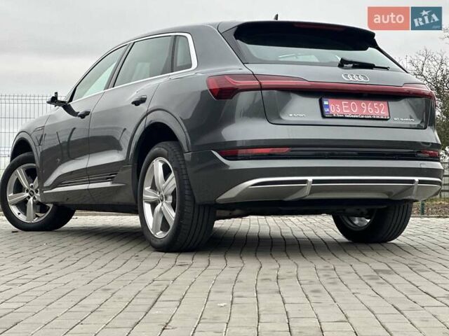 Серый Ауди E-Tron, объемом двигателя 0 л и пробегом 56 тыс. км за 34200 $, фото 13 на Automoto.ua