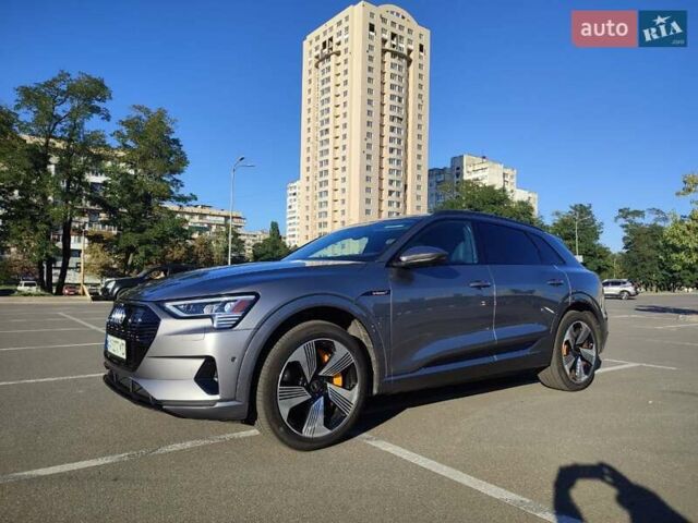 Серый Ауди E-Tron, объемом двигателя 0 л и пробегом 81 тыс. км за 34800 $, фото 3 на Automoto.ua