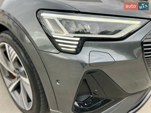 Серый Ауди E-Tron, объемом двигателя 0 л и пробегом 125 тыс. км за 34999 $, фото 108 на Automoto.ua