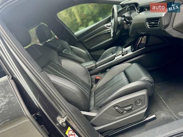 Сірий Ауді E-Tron, об'ємом двигуна 0 л та пробігом 148 тис. км за 27500 $, фото 133 на Automoto.ua