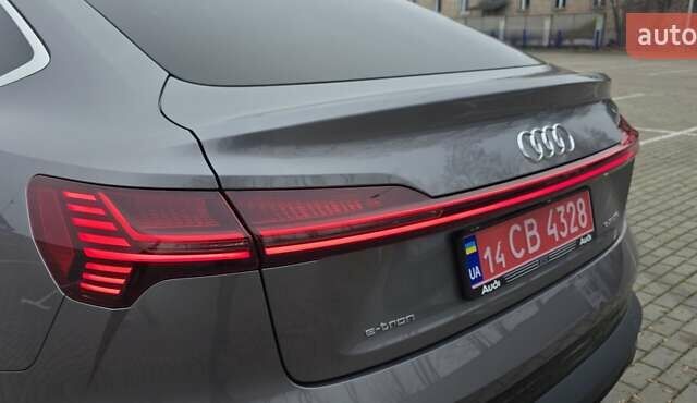Сірий Ауді E-Tron, об'ємом двигуна 0 л та пробігом 140 тис. км за 28800 $, фото 68 на Automoto.ua