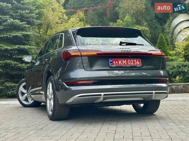 Сірий Ауді E-Tron, об'ємом двигуна 0 л та пробігом 148 тис. км за 27500 $, фото 79 на Automoto.ua