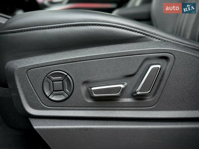 Серый Ауди E-Tron, объемом двигателя 0 л и пробегом 36 тыс. км за 45445 $, фото 73 на Automoto.ua