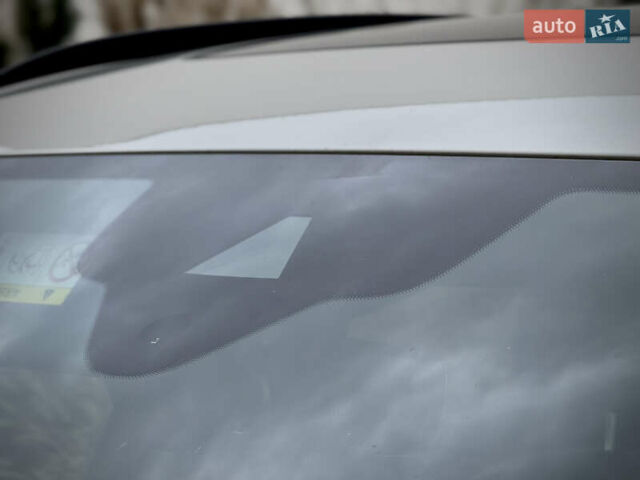 Серый Ауди E-Tron, объемом двигателя 0 л и пробегом 36 тыс. км за 45445 $, фото 56 на Automoto.ua