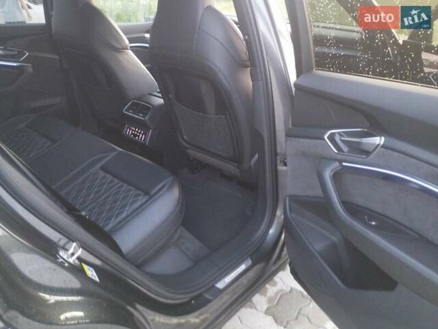 Сірий Ауді E-Tron, об'ємом двигуна 0 л та пробігом 98 тис. км за 39000 $, фото 11 на Automoto.ua