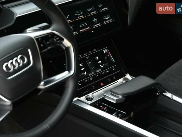 Серый Ауди E-Tron, объемом двигателя 0 л и пробегом 73 тыс. км за 38900 $, фото 66 на Automoto.ua