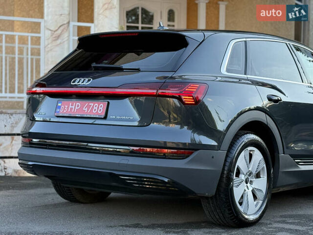 Серый Ауди E-Tron, объемом двигателя 0 л и пробегом 125 тыс. км за 26900 $, фото 13 на Automoto.ua