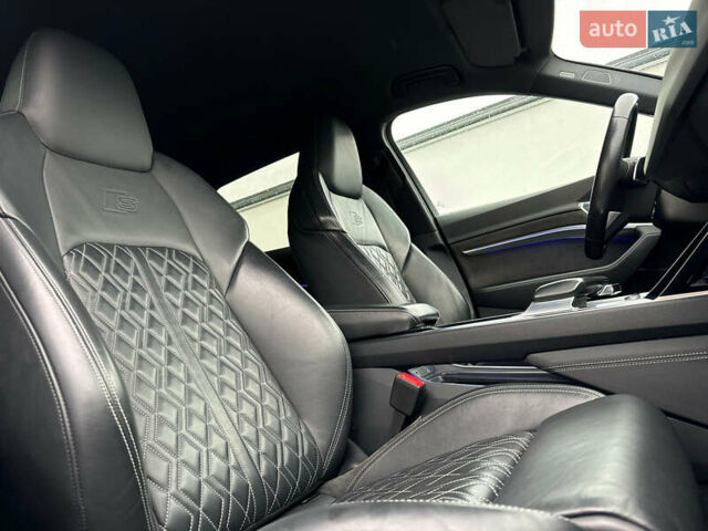 Серый Ауди E-Tron, объемом двигателя 0 л и пробегом 94 тыс. км за 35500 $, фото 9 на Automoto.ua