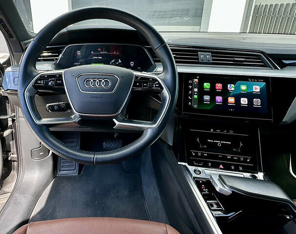 Серый Ауди E-Tron, объемом двигателя 0 л и пробегом 79 тыс. км за 36500 $, фото 13 на Automoto.ua