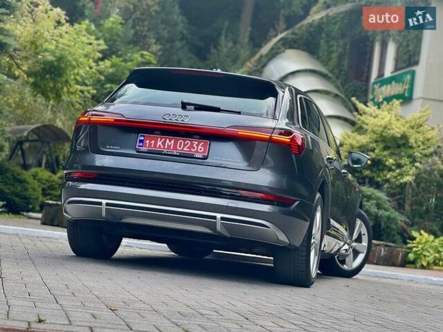 Сірий Ауді E-Tron, об'ємом двигуна 0 л та пробігом 148 тис. км за 27500 $, фото 57 на Automoto.ua