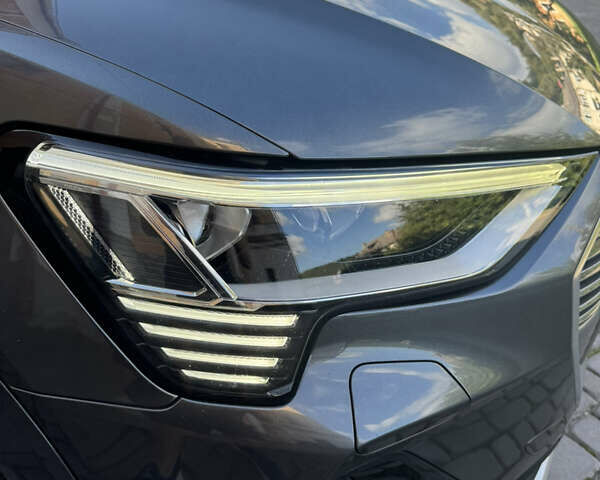 Серый Ауди E-Tron, объемом двигателя 0 л и пробегом 203 тыс. км за 29950 $, фото 38 на Automoto.ua