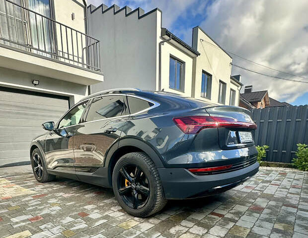 Серый Ауди E-Tron, объемом двигателя 0 л и пробегом 79 тыс. км за 36500 $, фото 7 на Automoto.ua