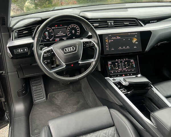 Сірий Ауді E-Tron, об'ємом двигуна 0 л та пробігом 90 тис. км за 36200 $, фото 11 на Automoto.ua