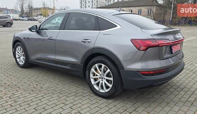 Сірий Ауді E-Tron, об'ємом двигуна 0 л та пробігом 140 тис. км за 28800 $, фото 50 на Automoto.ua
