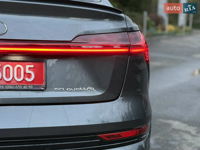 Серый Ауди E-Tron, объемом двигателя 0 л и пробегом 28 тыс. км за 34900 $, фото 20 на Automoto.ua