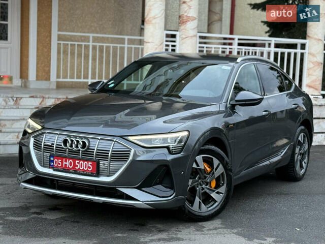 Серый Ауди E-Tron, объемом двигателя 0 л и пробегом 28 тыс. км за 34900 $, фото 3 на Automoto.ua