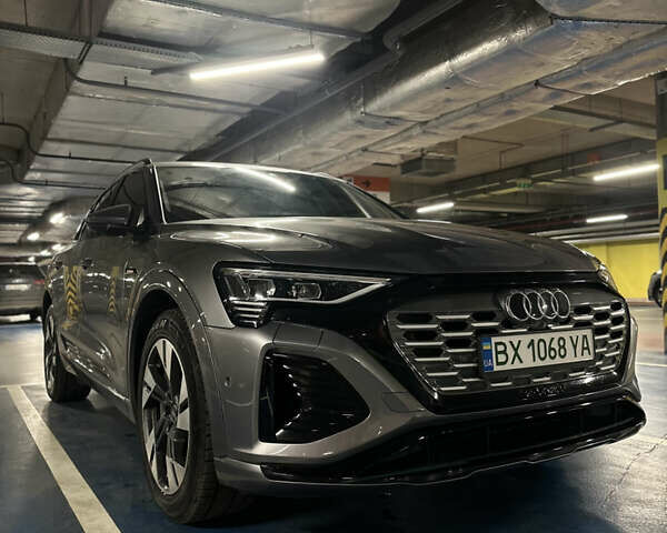 Серый Ауди E-Tron, объемом двигателя 0 л и пробегом 50 тыс. км за 36000 $, фото 33 на Automoto.ua