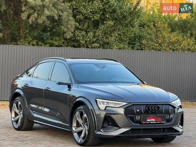 Серый Ауди E-Tron, объемом двигателя 0 л и пробегом 56 тыс. км за 46999 $, фото 1 на Automoto.ua