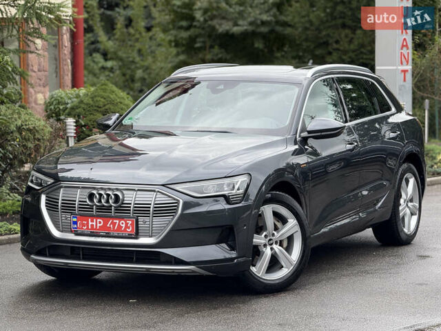 Серый Ауди E-Tron, объемом двигателя 0 л и пробегом 158 тыс. км за 27900 $, фото 1 на Automoto.ua