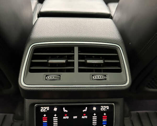 Сірий Ауді E-Tron, об'ємом двигуна 0 л та пробігом 106 тис. км за 39900 $, фото 55 на Automoto.ua