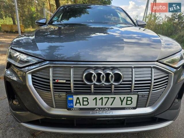 Серый Ауди E-Tron, объемом двигателя 0 л и пробегом 43 тыс. км за 29999 $, фото 4 на Automoto.ua