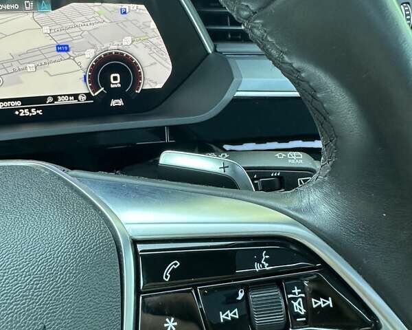 Серый Ауди E-Tron, объемом двигателя 0 л и пробегом 56 тыс. км за 34200 $, фото 21 на Automoto.ua