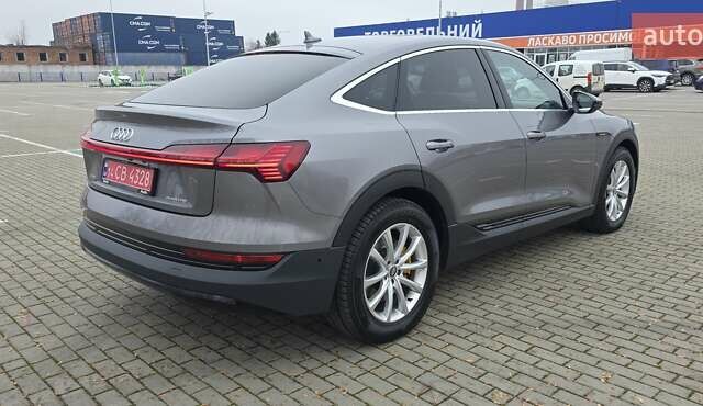 Сірий Ауді E-Tron, об'ємом двигуна 0 л та пробігом 140 тис. км за 28800 $, фото 41 на Automoto.ua