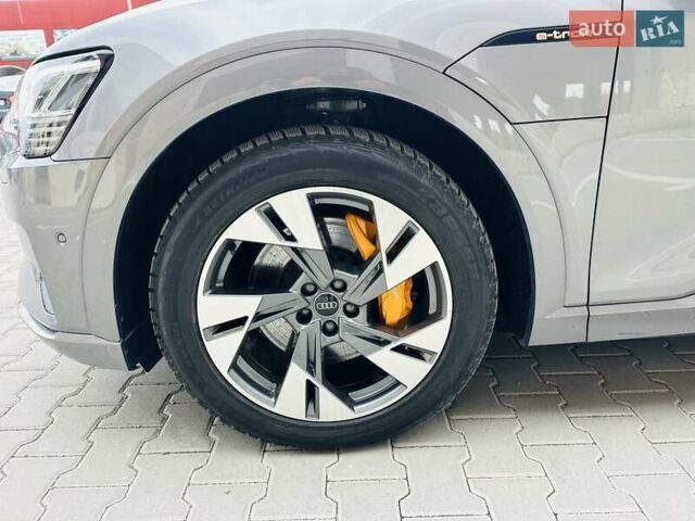 Ауди E-Tron 2021 в Тернополе на Automoto.ua Серый Ауди E-Tron, объемом двигателя 0 л и пробегом 85 тыс. км за 27999 $, фото 21 на Automoto.ua