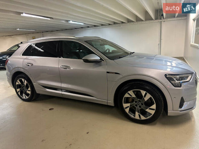 Сірий Ауді E-Tron, об'ємом двигуна 0 л та пробігом 152 тис. км за 24700 $, фото 3 на Automoto.ua