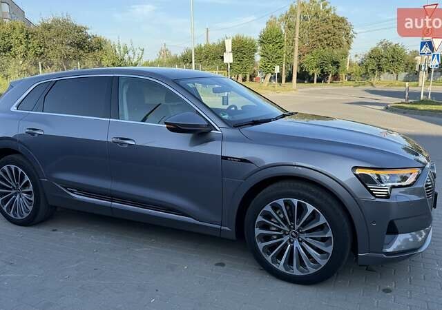 Серый Ауди E-Tron, объемом двигателя 0 л и пробегом 98 тыс. км за 29999 $, фото 13 на Automoto.ua