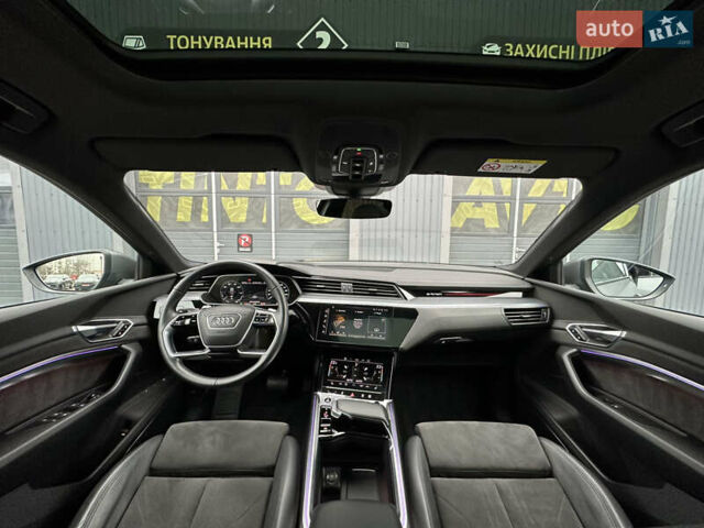 Серый Ауди E-Tron, объемом двигателя 0 л и пробегом 129 тыс. км за 33950 $, фото 22 на Automoto.ua