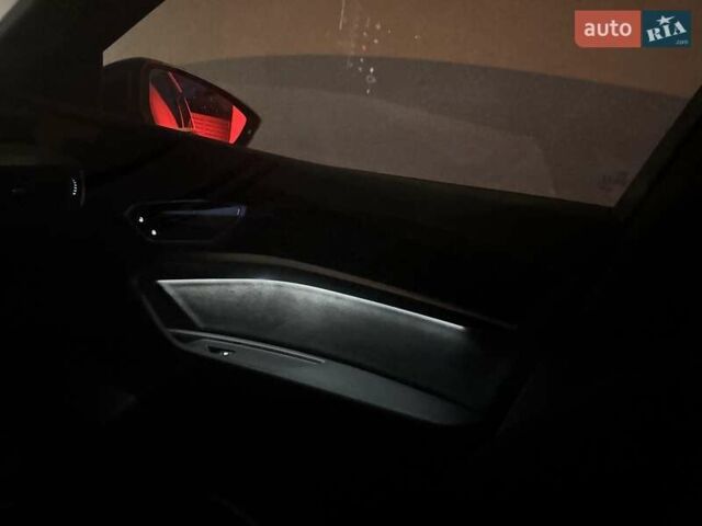 Сірий Ауді E-Tron, об'ємом двигуна 0 л та пробігом 148 тис. км за 27500 $, фото 182 на Automoto.ua