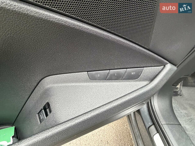 Серый Ауди E-Tron, объемом двигателя 0 л и пробегом 126 тыс. км за 29999 $, фото 34 на Automoto.ua