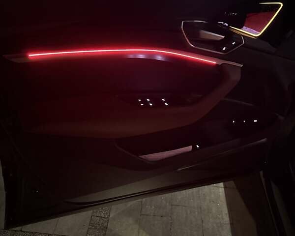 Серый Ауди E-Tron, объемом двигателя 0 л и пробегом 109 тыс. км за 29999 $, фото 21 на Automoto.ua