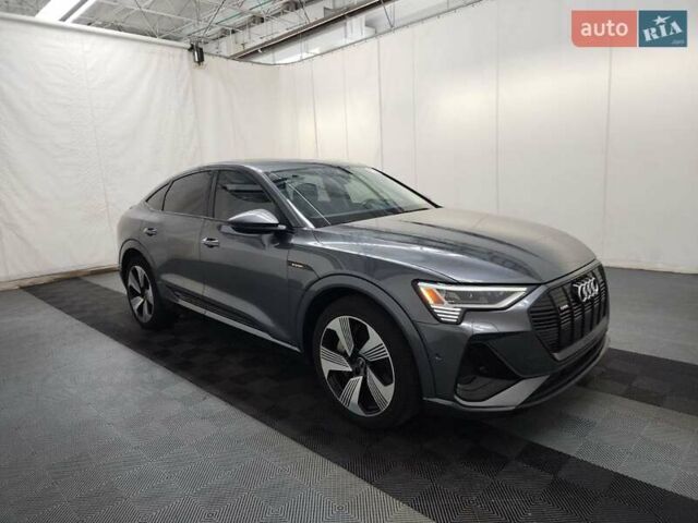 Сірий Ауді E-Tron, об'ємом двигуна 0 л та пробігом 43 тис. км за 41999 $, фото 30 на Automoto.ua