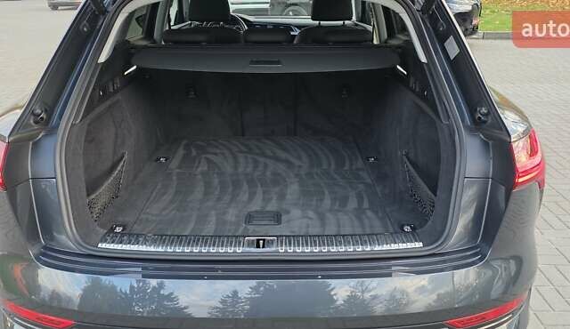 Сірий Ауді E-Tron, об'ємом двигуна 0 л та пробігом 110 тис. км за 29999 $, фото 55 на Automoto.ua