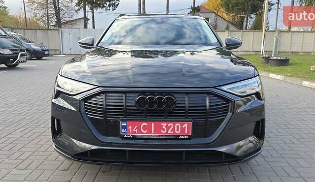 Сірий Ауді E-Tron, об'ємом двигуна 0 л та пробігом 110 тис. км за 29999 $, фото 5 на Automoto.ua