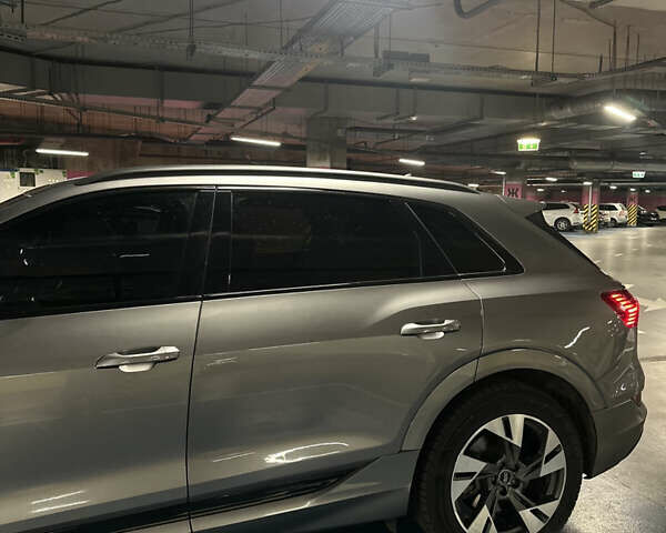 Серый Ауди E-Tron, объемом двигателя 0 л и пробегом 50 тыс. км за 36000 $, фото 27 на Automoto.ua
