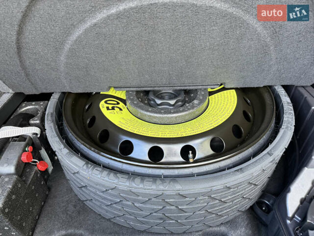 Серый Ауди E-Tron, объемом двигателя 0 л и пробегом 130 тыс. км за 37000 $, фото 120 на Automoto.ua