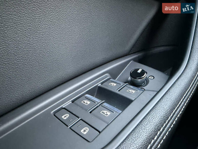 Серый Ауди E-Tron, объемом двигателя 0 л и пробегом 78 тыс. км за 33000 $, фото 29 на Automoto.ua