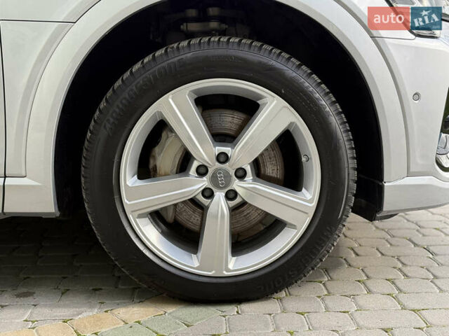 Серый Ауди E-Tron, объемом двигателя 0 л и пробегом 130 тыс. км за 37000 $, фото 141 на Automoto.ua