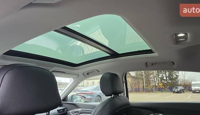 Сірий Ауді E-Tron, об'ємом двигуна 0 л та пробігом 140 тис. км за 28800 $, фото 84 на Automoto.ua